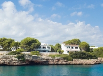 Advice on buying property in Spain